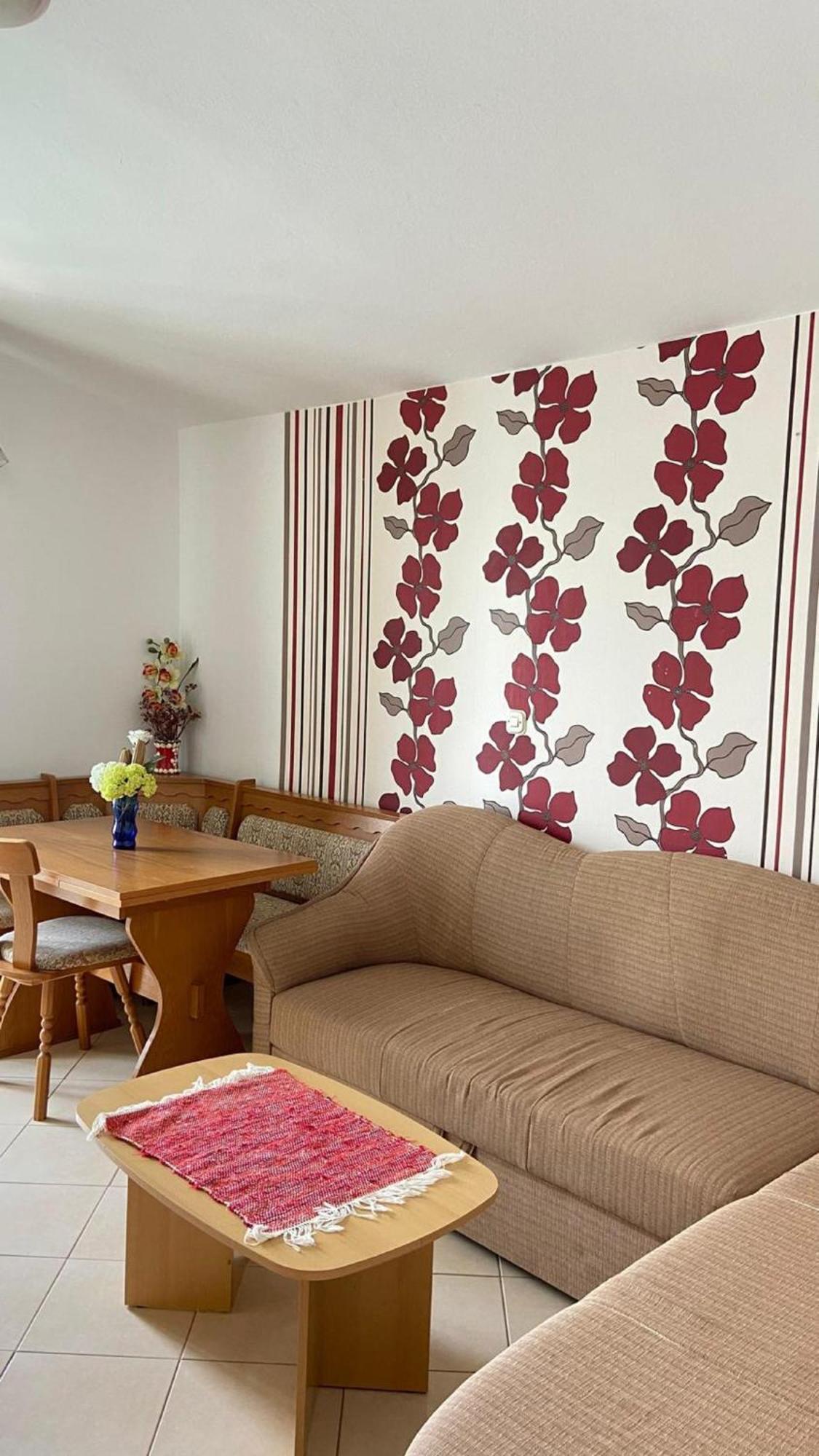 Apartments Tiho & Jelena Blace Εξωτερικό φωτογραφία